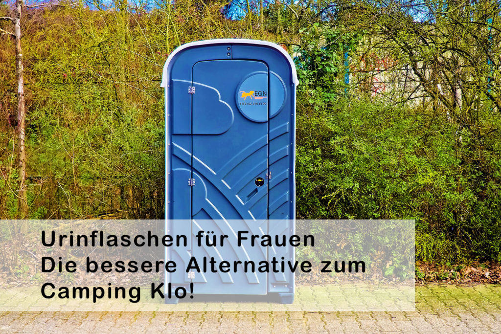 Leicht transportierbare Pipi-Flaschen für Frauen sind oft die bessere Alternative zu Camping-Toiletten, wie man sie oft auf Zeltplätzen oder auf Festivals findet (Foto: Pixabay).